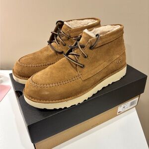 UGG Men's Campout Chukka Boot Size 10